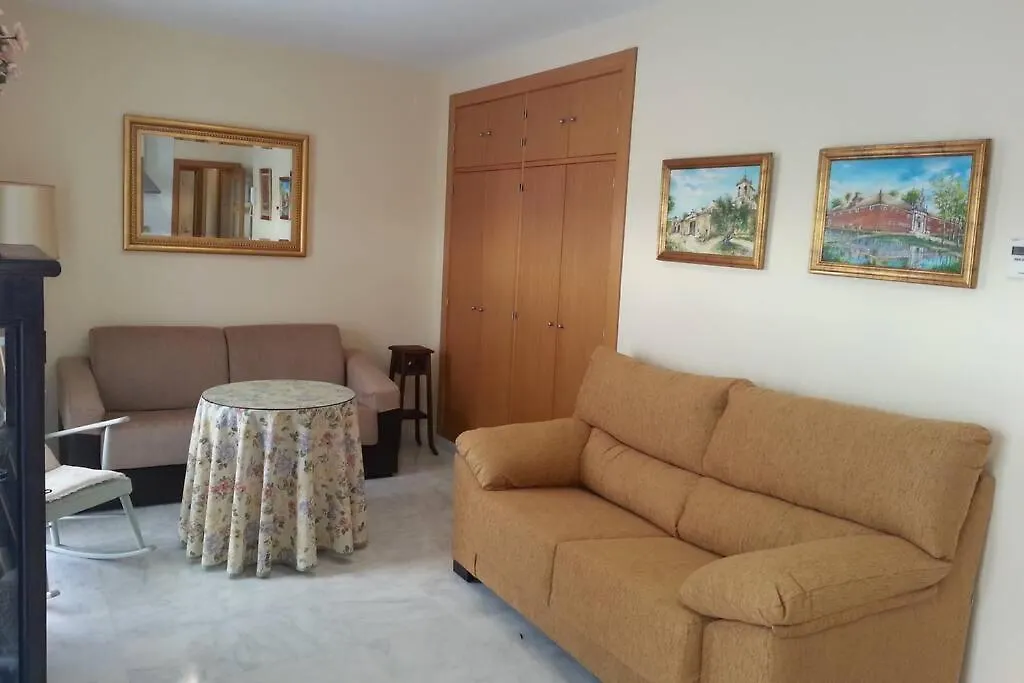 Alleanza, Puerta A Santa Cruz Seville Apartment