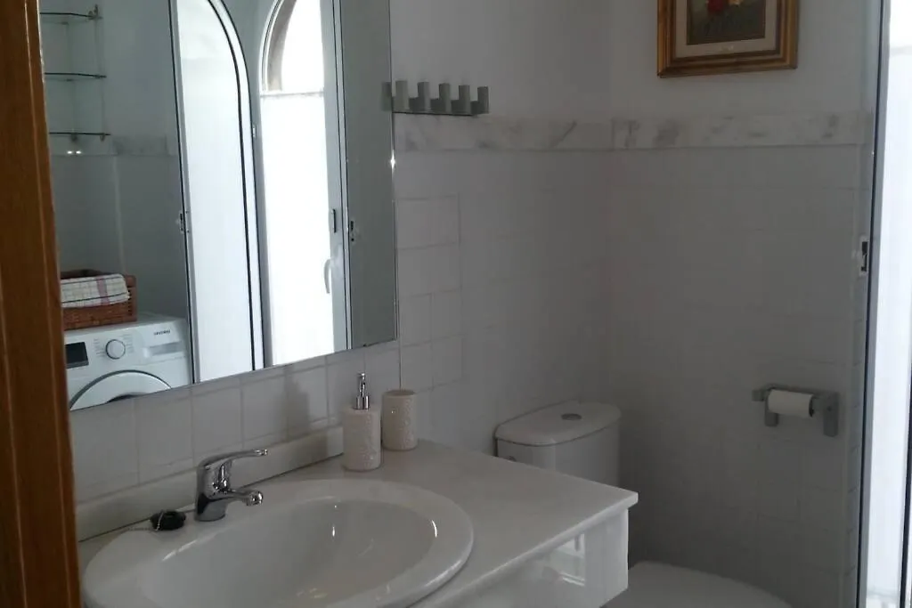 Alleanza, Puerta A Santa Cruz Sevilla